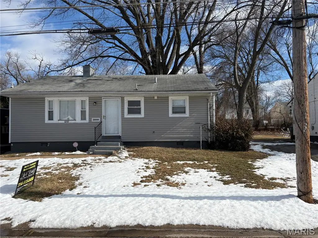 6042 Hancock Avenue, Berkeley, MO 63134 - #1