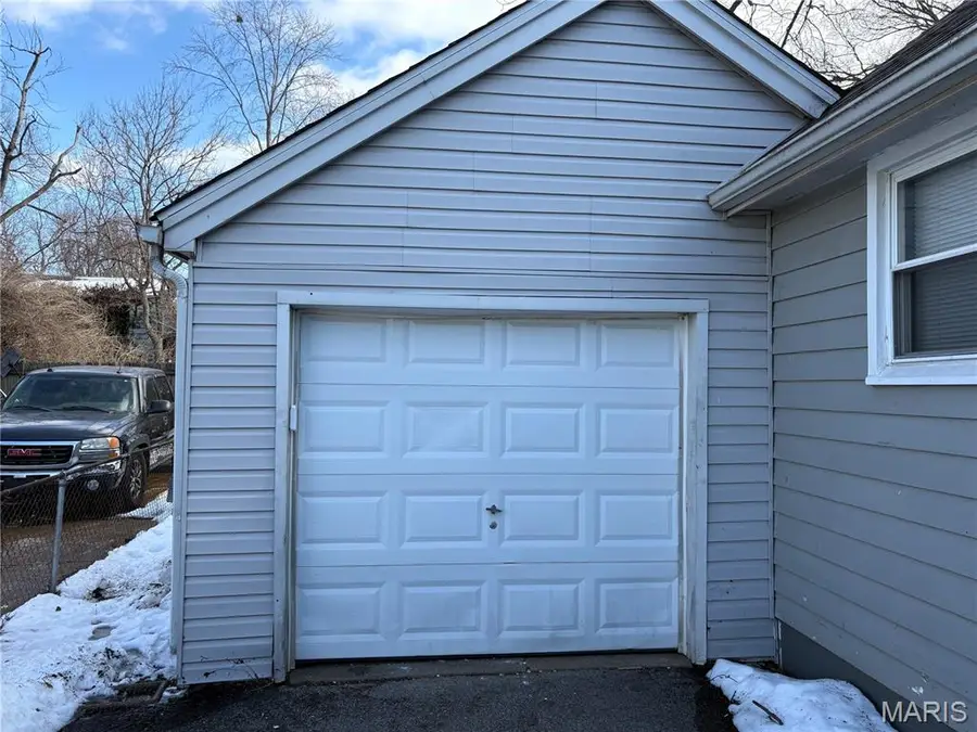 6042 Hancock Avenue, Berkeley, MO 63134 - #2