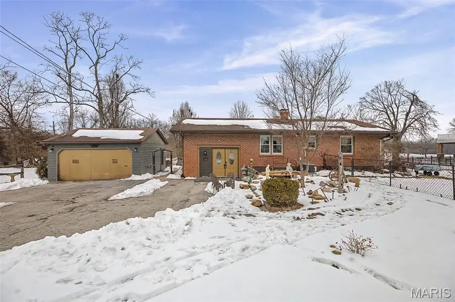 1102 Sheehan Lane, Alton, IL 62002 - #3