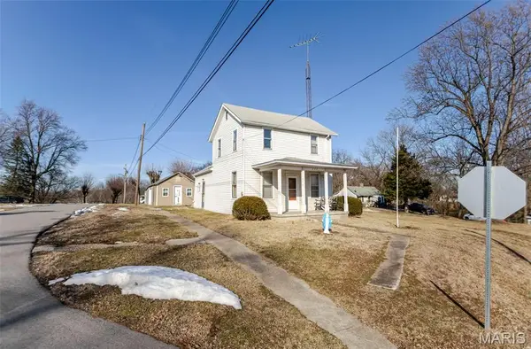 111 W Warren Street, Fieldon, IL 62031