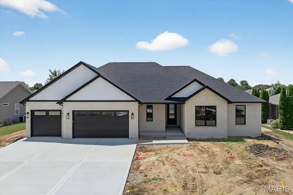 125 Gladwyn Drive, Millstadt, IL 62260 - #1