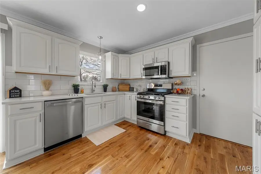 30 Gary Glen Drive, Saint Peters, MO 63376 - #2