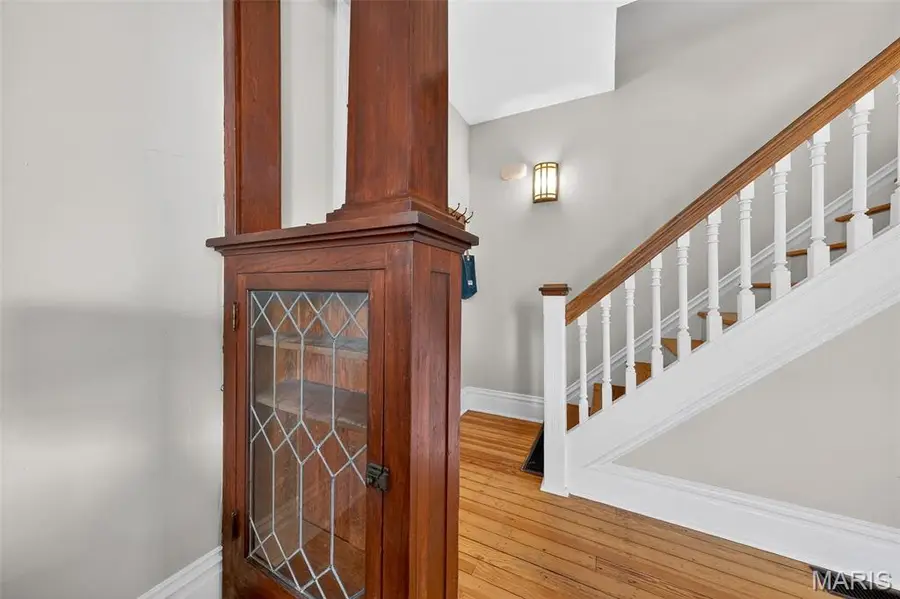 3218 Walter Avenue, Saint Louis, MO 63143 - #3