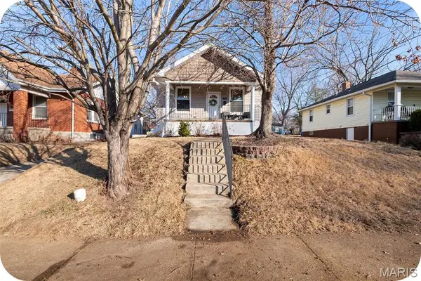 8925 Argyle Avenue, Overland, MO 63114