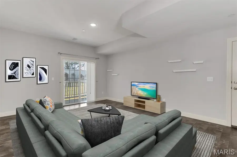 6401 Brookfield Court #102, Tesson Ferry, MO 63129 - #3