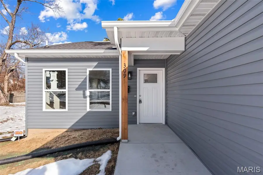 309 E Arlee Avenue, Saint Louis, MO 63125 - #2