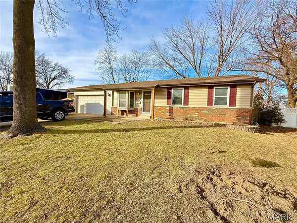 805 Saint Joseph Avenue, O'Fallon, MO 63366