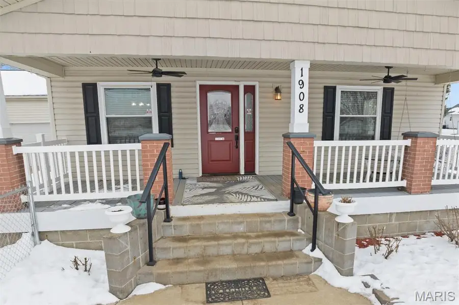 1908 Ridge Avenue, Greenville, IL 62246 - #3