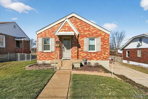 10027 Lackland Road, St Louis, MO 63114