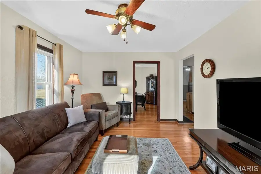 10027 Lackland Road, Saint Louis, MO 63114 - #3