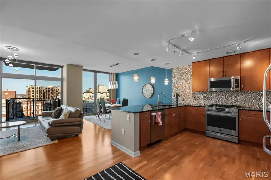 4909 Laclede Avenue #905, Saint Louis, MO 63108 - #3