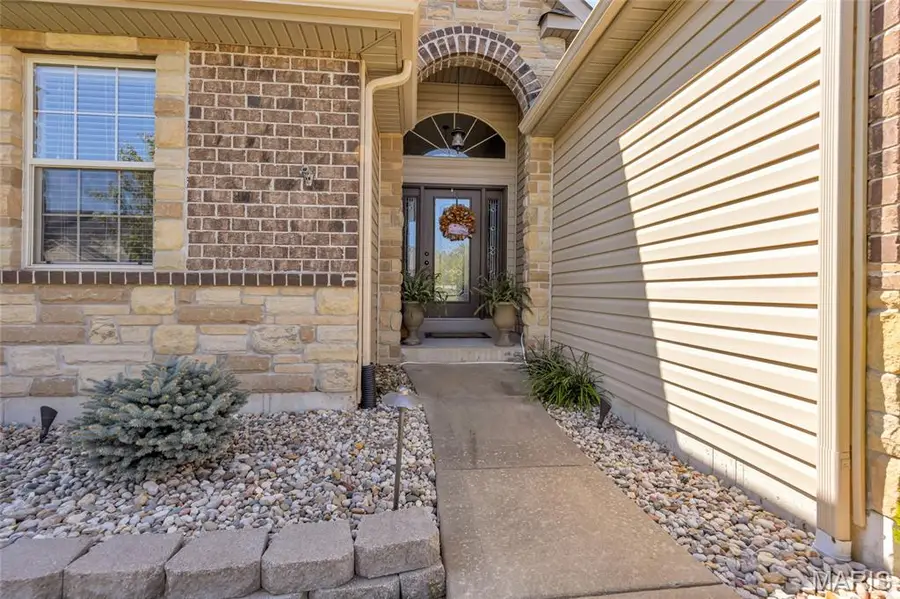 223 Victoria Park Avenue, Wentzville, MO 63385 - Image #2