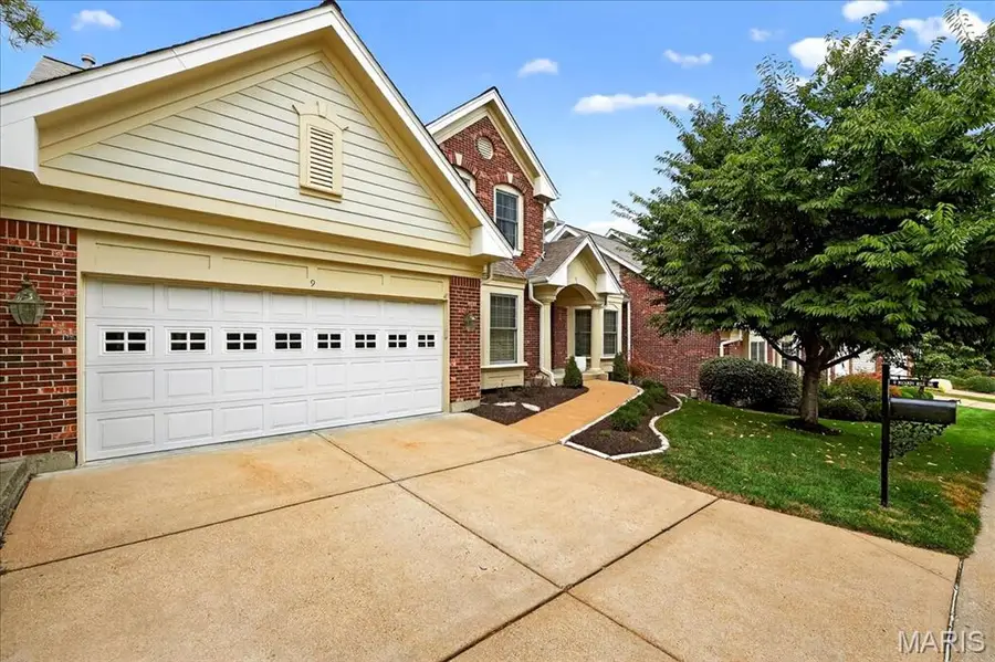 9 Picardy Hill Drive, Chesterfield, MO 63017 - #2