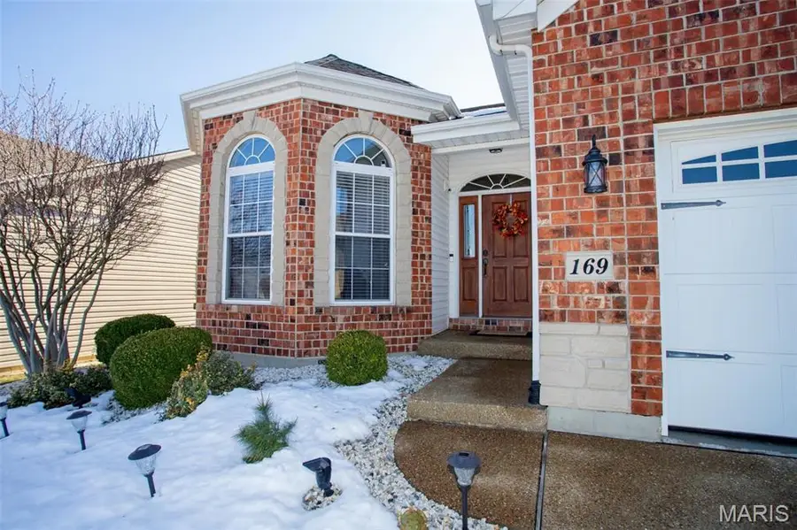 169 Blue Water Drive, Saint Peters, MO 63366 - #2