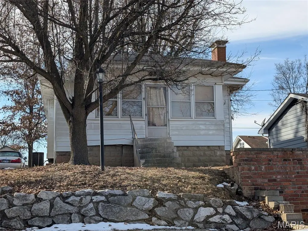 1912 Myrtle Street, Alton, IL 62002 - #1