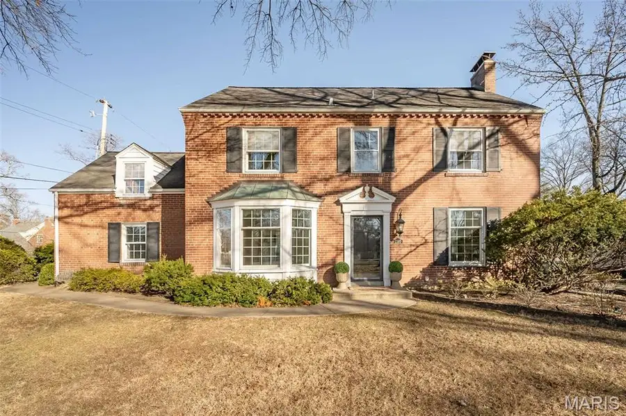 1140 S Geyer Road, Kirkwood, MO 63122 - #2