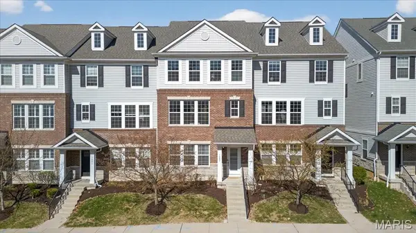 1087 E Linden Avenue, St Louis, MO 63117