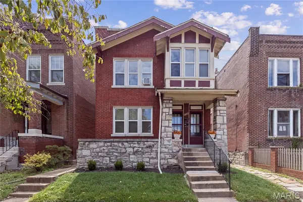 4936 Berthold Avenue, St Louis, MO 63110