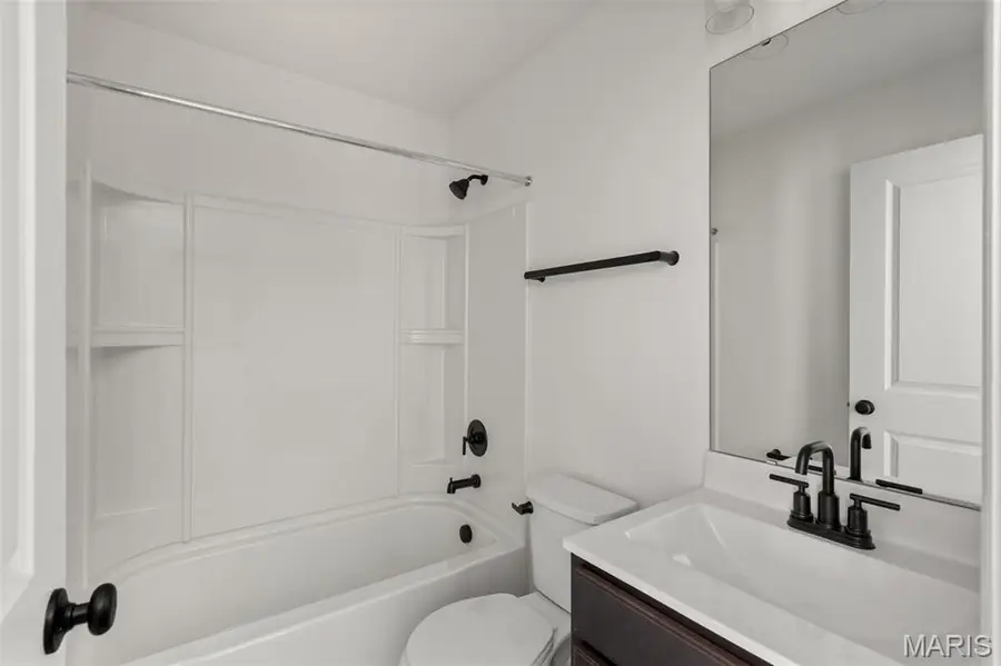 604 Fence Row Drive, Wentzville, MO 63385 - Image #2