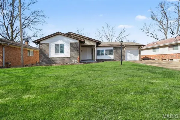 2855 Devonshire Drive, Florissant, MO 63033