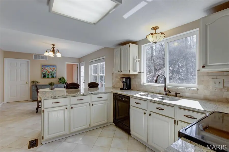 564 Woodlyn Crossing, Ballwin, MO 63021 - Image #2