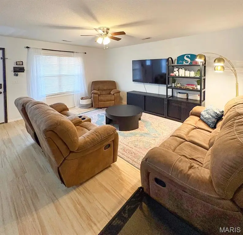 712 W Oak Street, Dexter, MO 63841 - #3