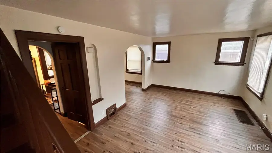 4218 Edgewood Boulevard, Saint Louis, MO 63121 - #3