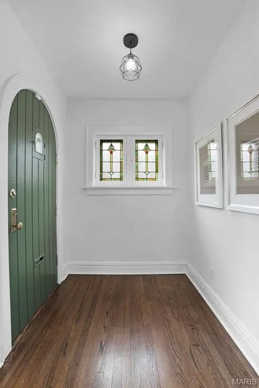 5613 Rhodes Avenue, Saint Louis, MO 63109 - #3