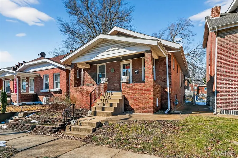 4711 Ray Avenue, Saint Louis, MO 63116 - Image #2