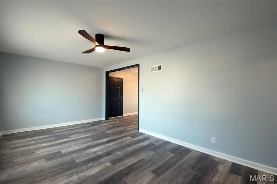 9448 Ardmore Drive, Bellefontaine Neighbors, MO 63137 - #2