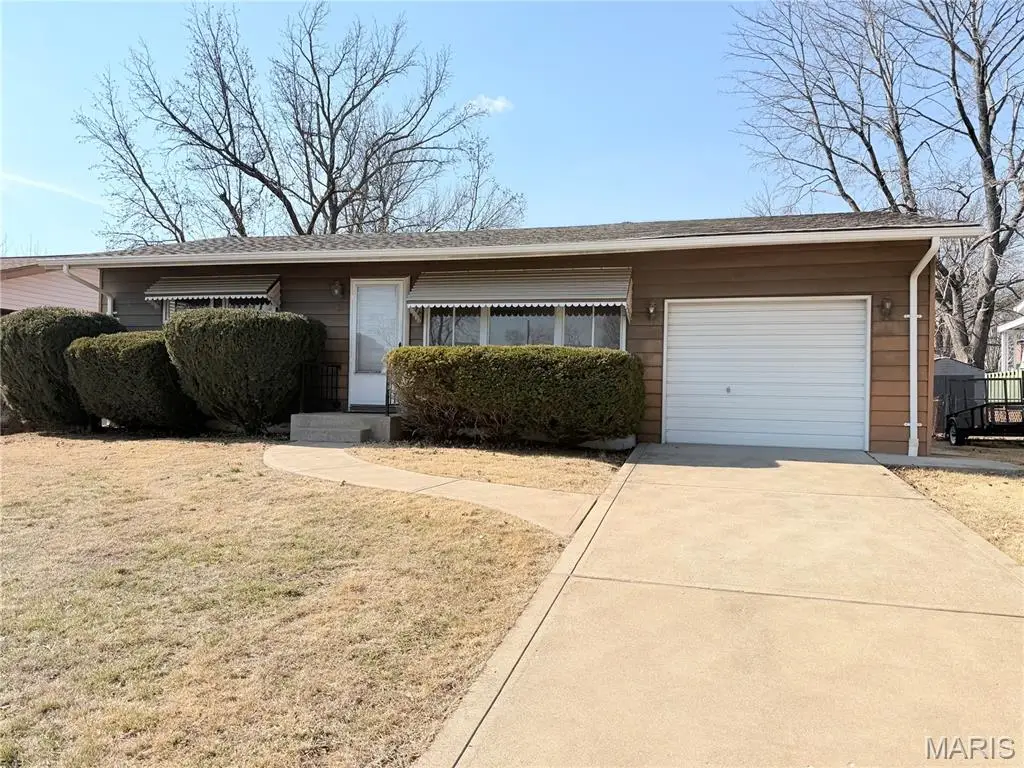 11367 Ranger Drive, Saint Louis, MO 63128 - #1