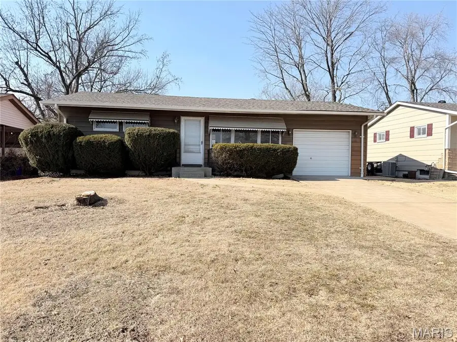 11367 Ranger Drive, Saint Louis, MO 63128 - #2