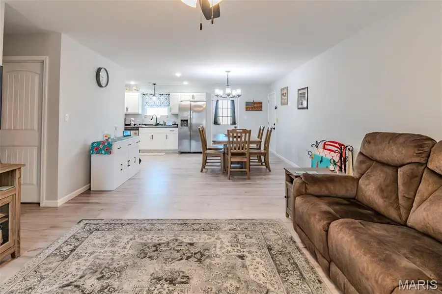 111 N White Oak Street, Desloge, MO 63601 - #3