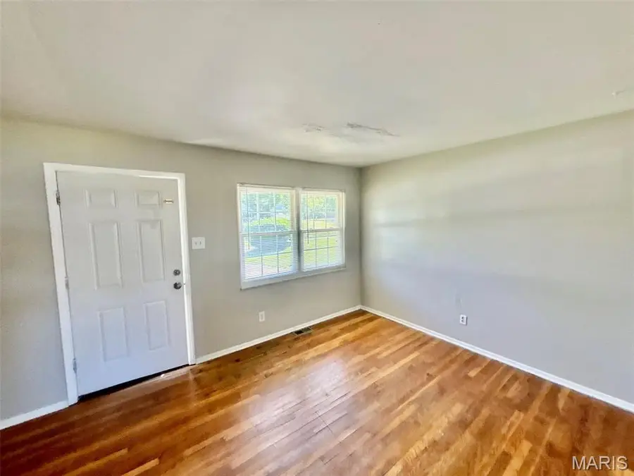 6005 Shillington Drive, Berkeley, MO 63134 - #2