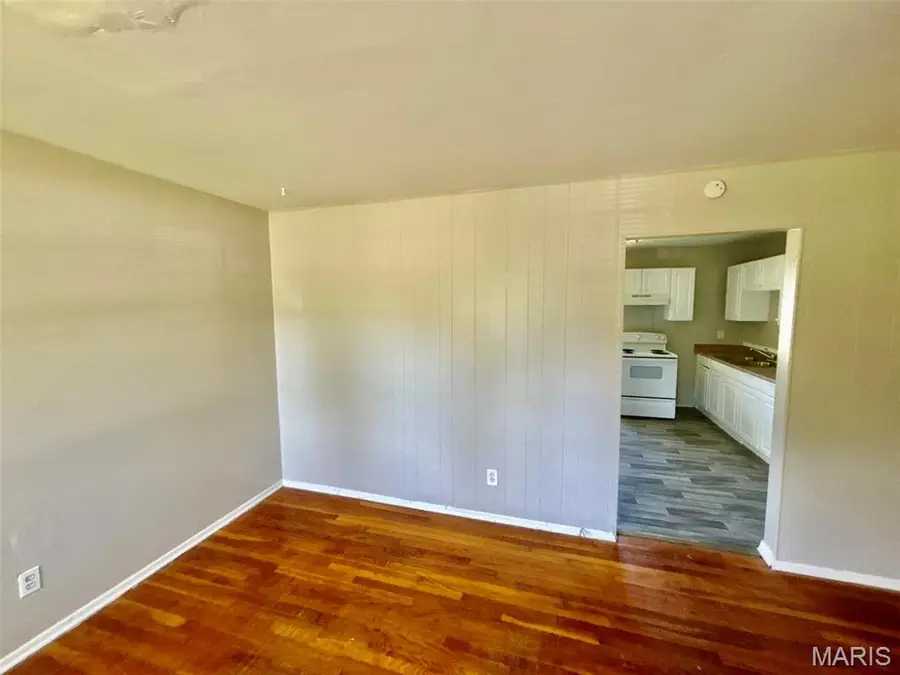 6005 Shillington Drive, Berkeley, MO 63134 - #3