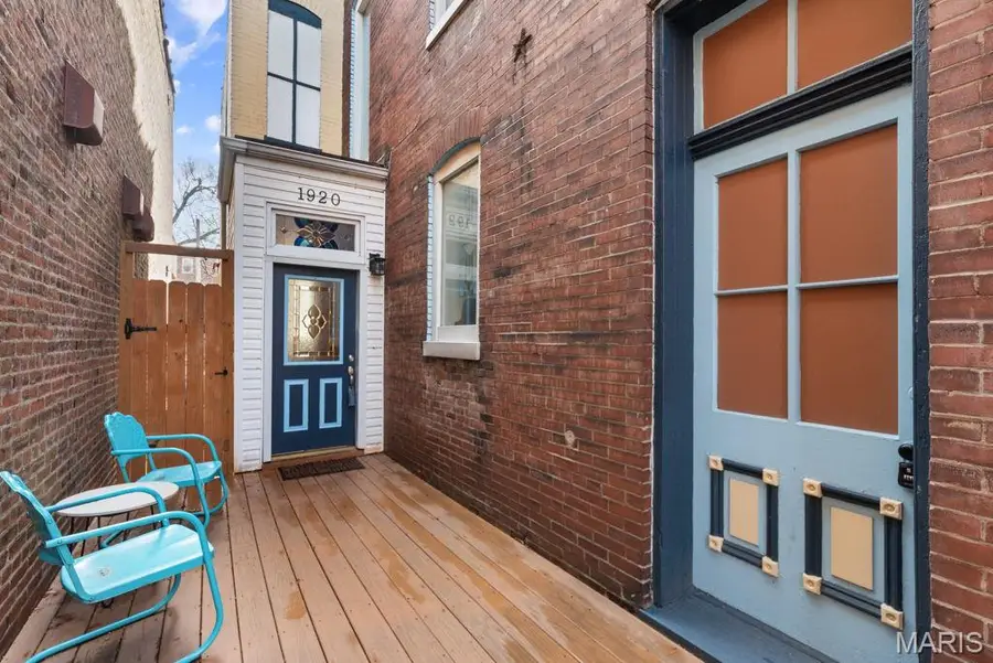 1920 Senate Street, Saint Louis, MO 63118 - #2