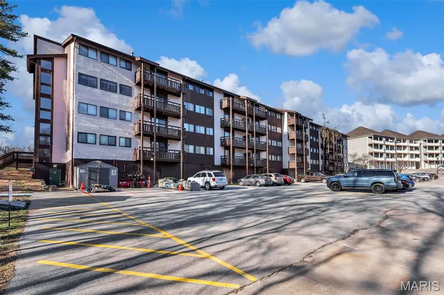 1465 Heritage Landing #403, Saint Charles, MO 63303 - #2