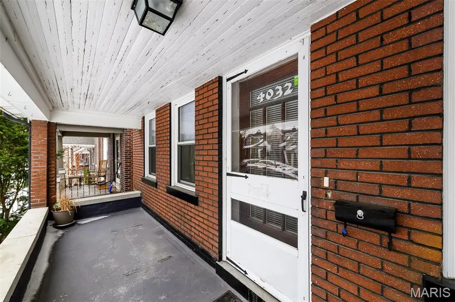 4032 Wyoming Street, Saint Louis, MO 63116 - Image #2