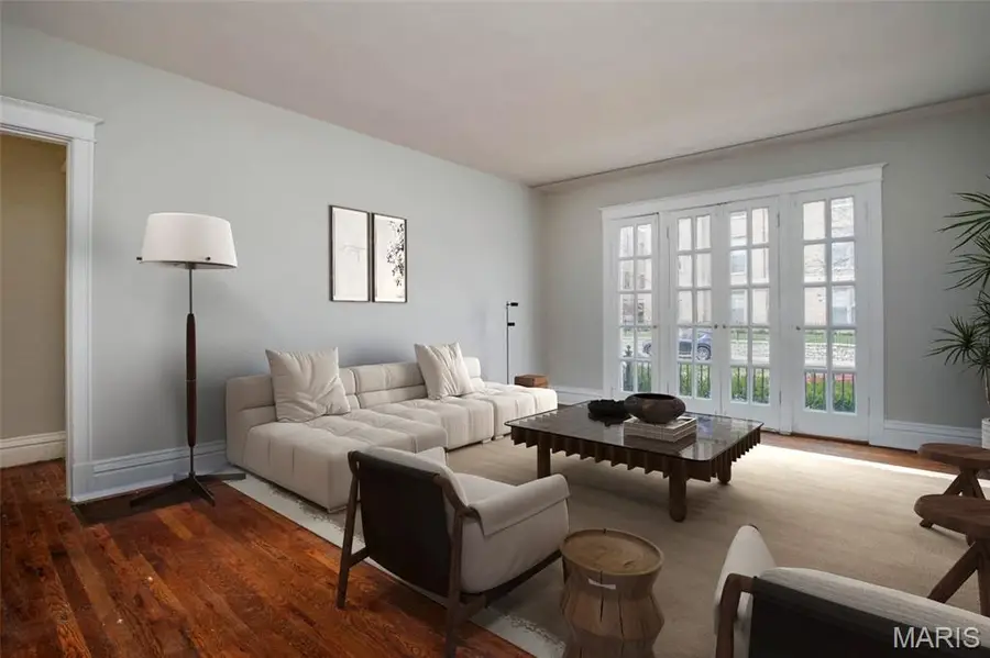 738 Kingsland Avenue, University City, MO 63130 - #2