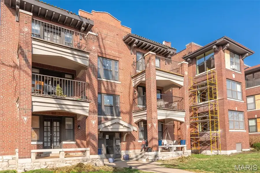5631 Pershing Avenue #22, Saint Louis, MO 63112 - #3