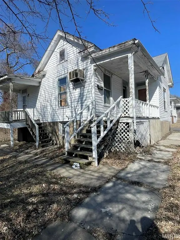 215 S Locust Street, Hannibal, MO 63401 - #2