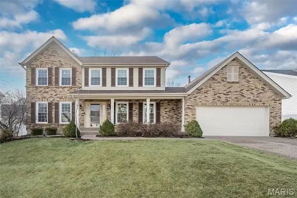 3465 Foxborough Circle, St Charles, MO 63301