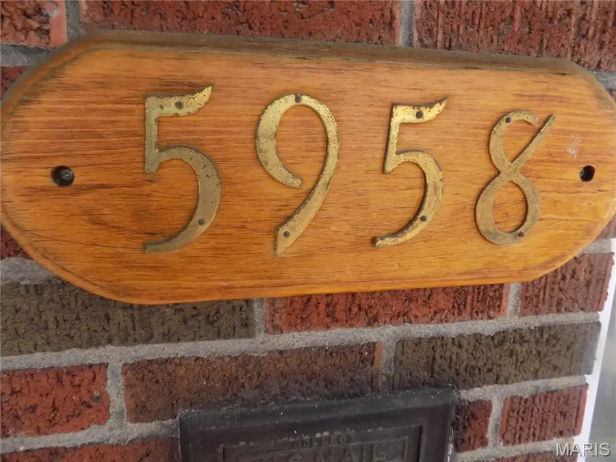 5958 Park Lane, Saint Louis, MO 63147 - #2