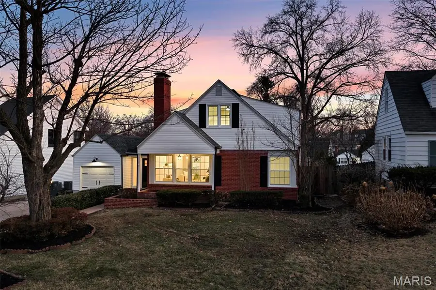 582 Brookhaven Court, Kirkwood, MO 63122 - #3