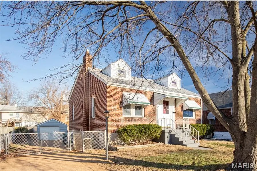 6421 Judson Avenue, Saint Louis, MO 63123 - #2