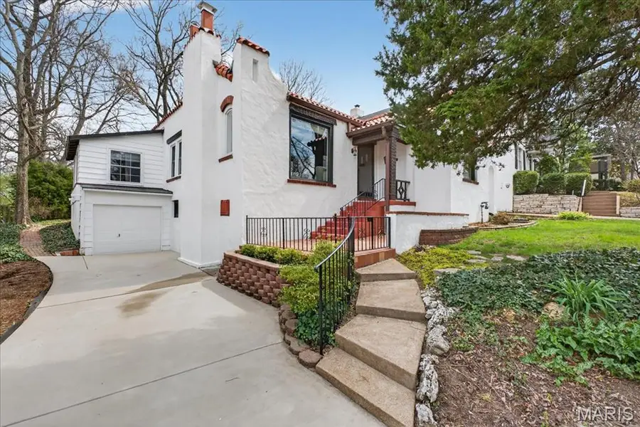 234 Parkland Avenue, Saint Louis, MO 63122 - #3