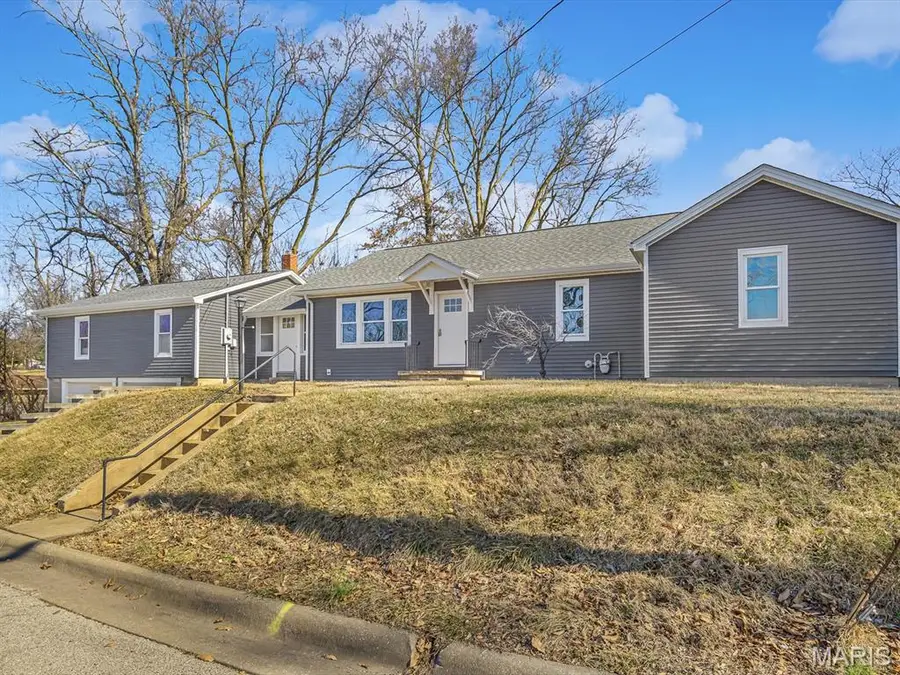 314 N Church Street, Waterloo, IL 62298 - #3