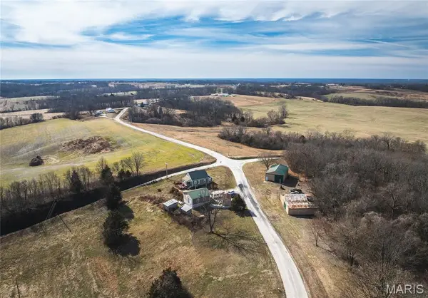 1148 Ridge, Golden Eagle, IL 62036