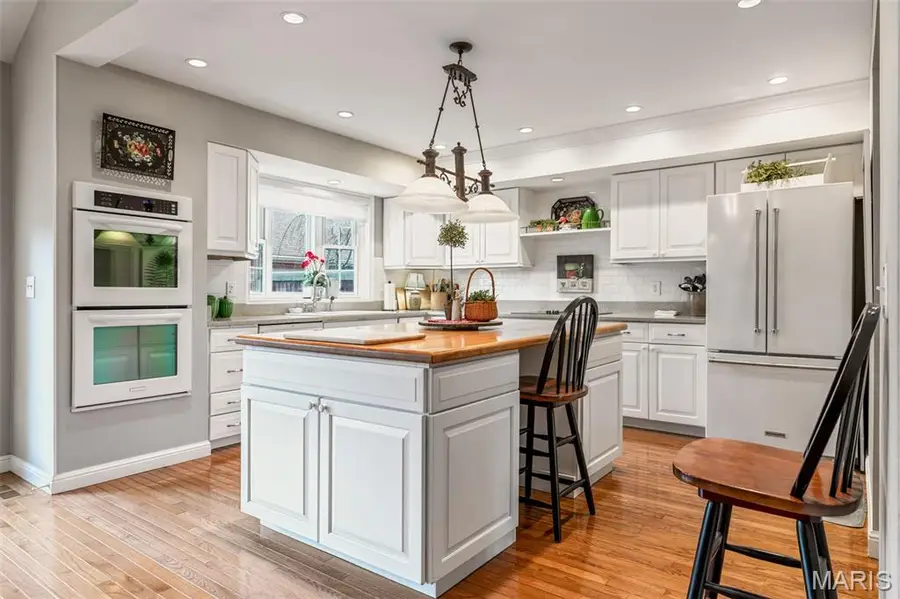 400 Conway Meadows Drive, Chesterfield, MO 63017 - #3