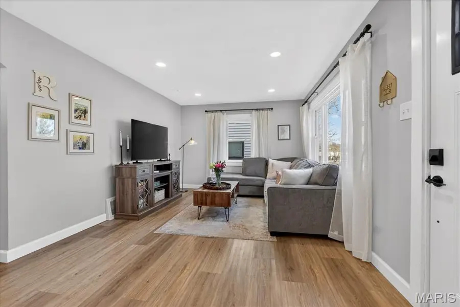 7056 Oleatha Avenue, Saint Louis, MO 63139 - #3